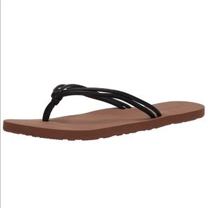 Volcom NWT 🖤 Forever and Ever Sandal